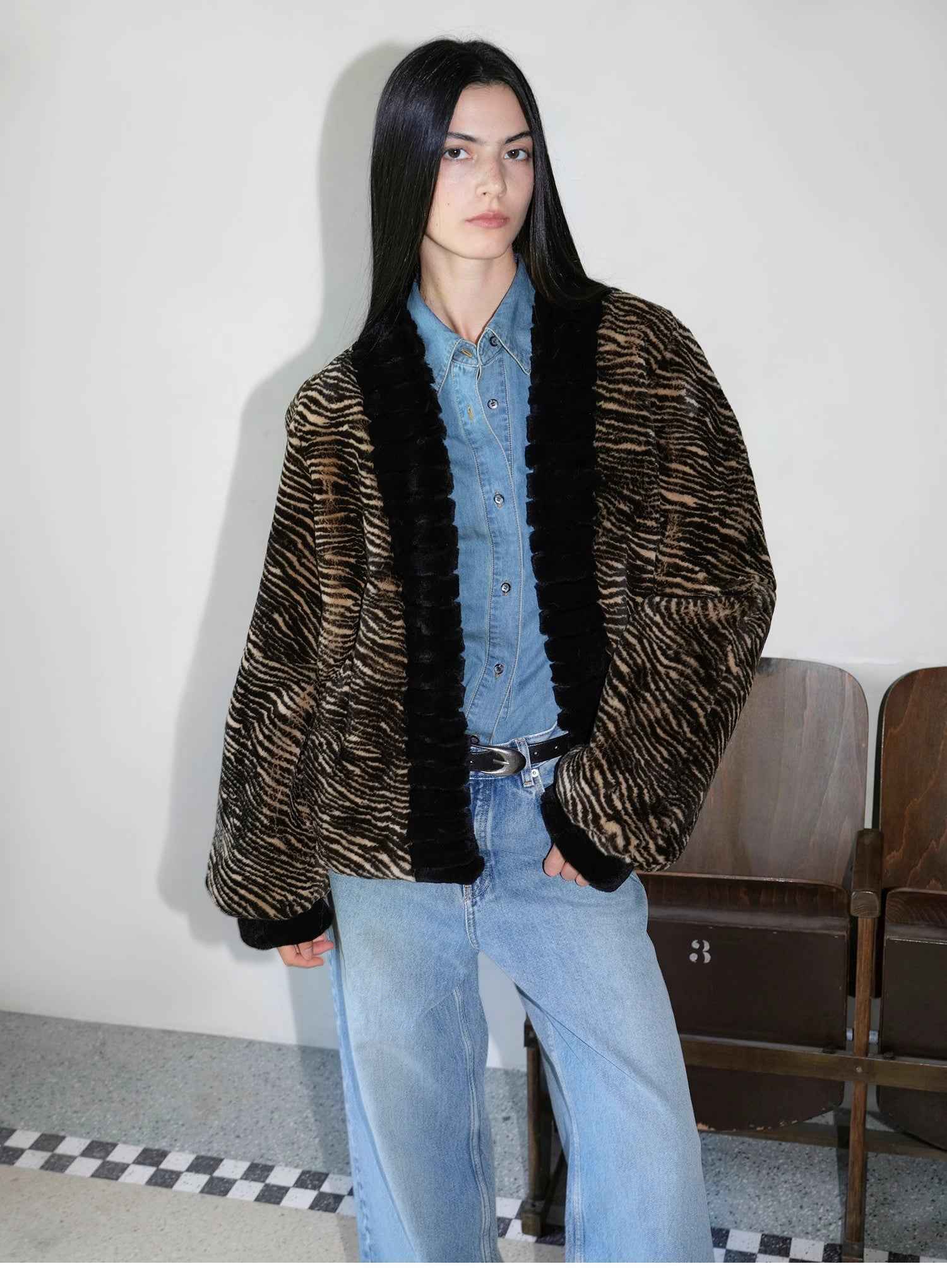 "Multiple Stripes" Retro Personalized Stripe Print Delicate V-Neck Rex Rabbit Fur Jacket Firelady Fur